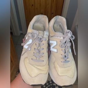 new balance tennis shoes